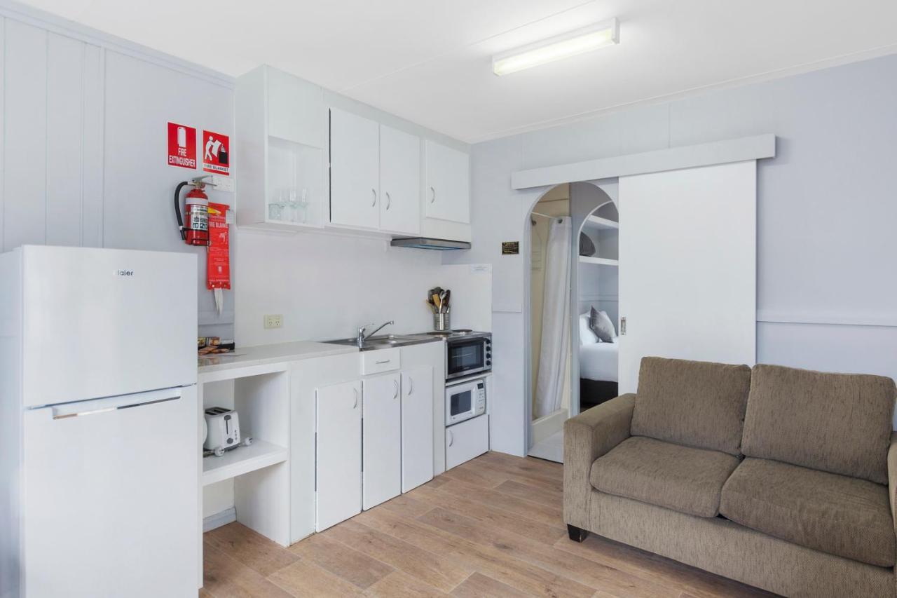 Wairo Beach Holiday Park Tabourie Lake Esterno foto