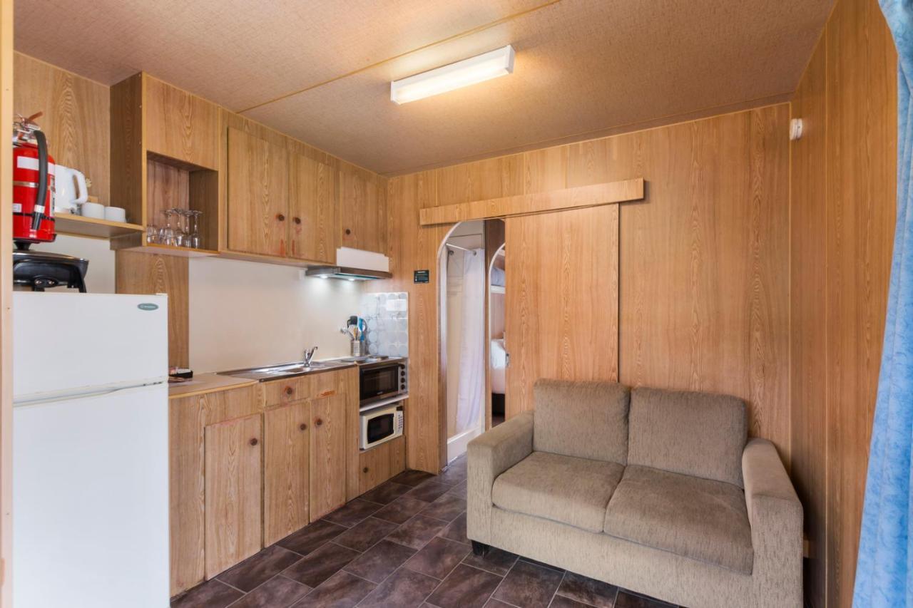 Wairo Beach Holiday Park Tabourie Lake Esterno foto