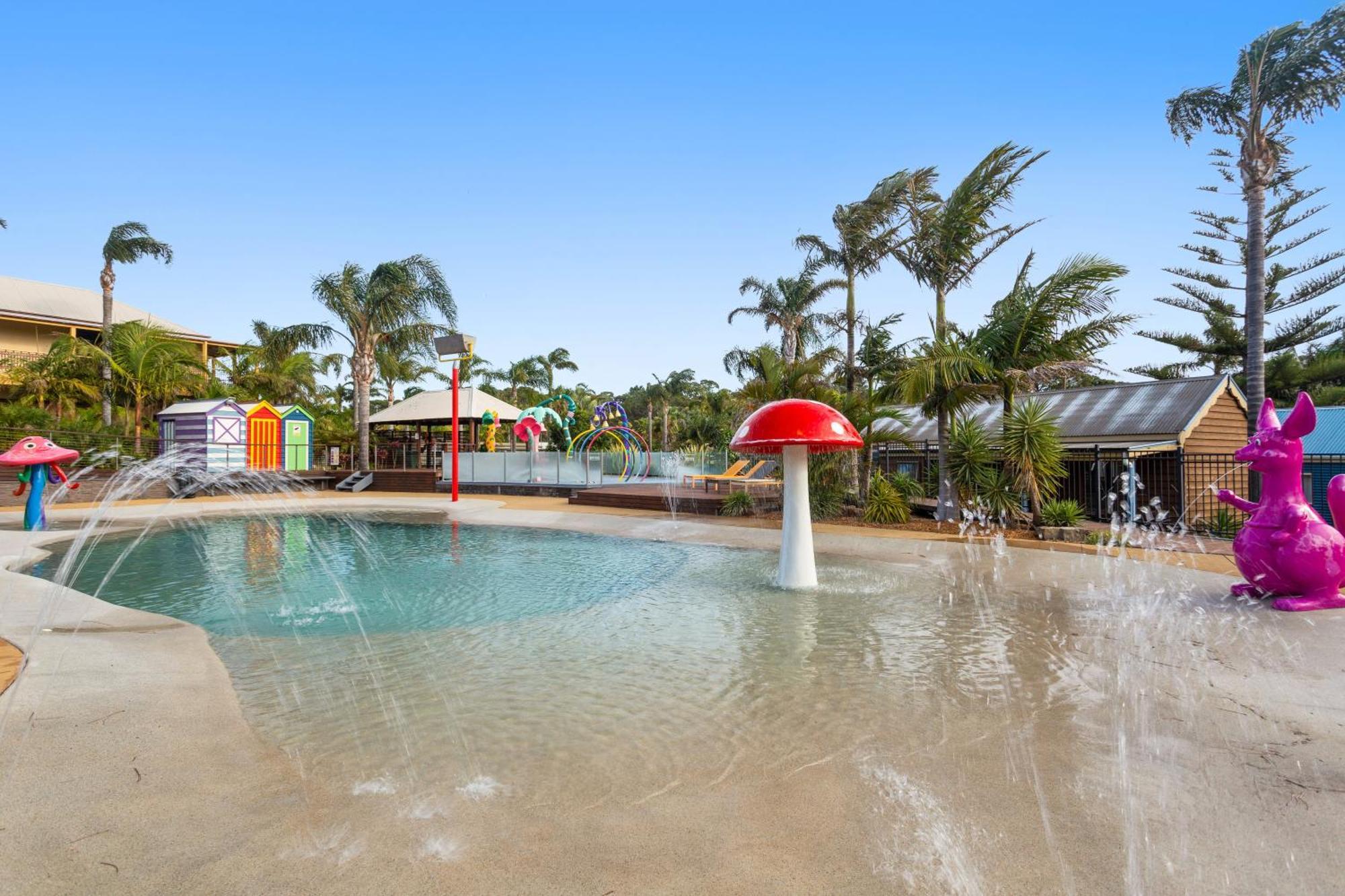 Wairo Beach Holiday Park Tabourie Lake Esterno foto